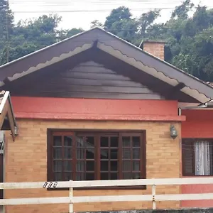 casa-charmosa-em-campos-do-jordo.camposdojordaohotels.net/